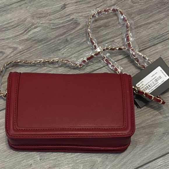 Badgley Mischka Red Crossbody Bag NWT - Picture 8 of 8